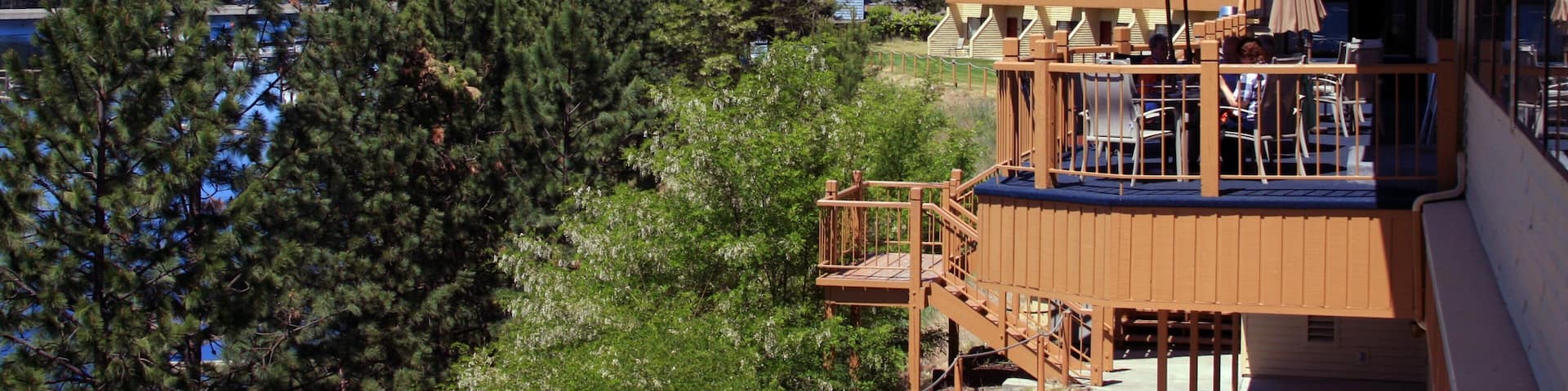 Post Falls featuring a hotel