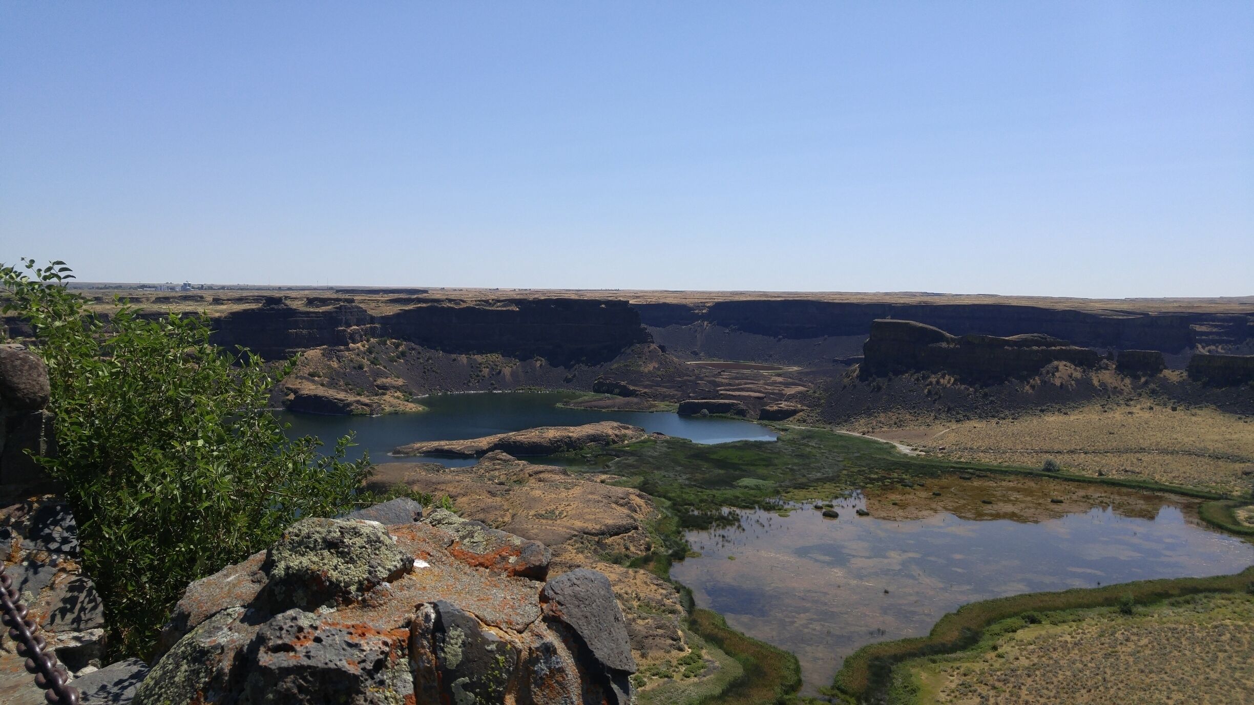This was a great place to stop and take a rest and look at this great landscape.  Once upon a time this was a magnificent waterfall.