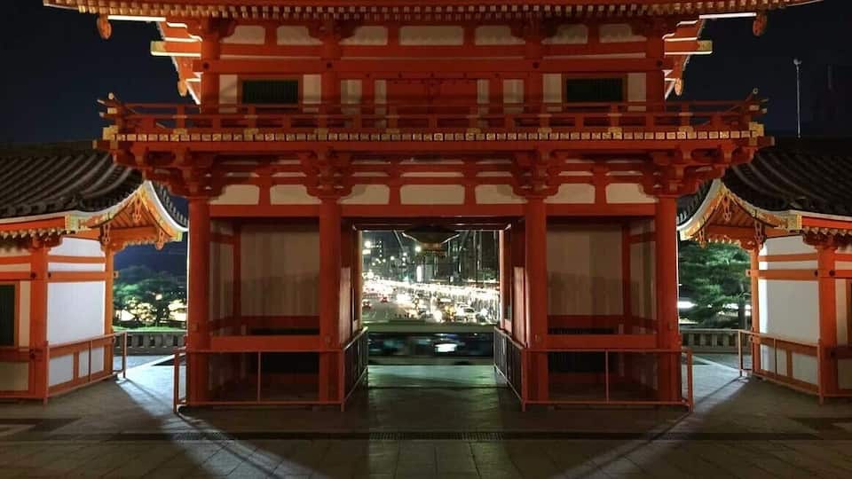 In the Gion (the Geisha Section of Kyoto) is a shrine complex that is particularly beautiful at night. In the streets below you may see Geisha in the alleyways. The shrine complex is beautifully lit and very dramatic. A definite recommendation! #red