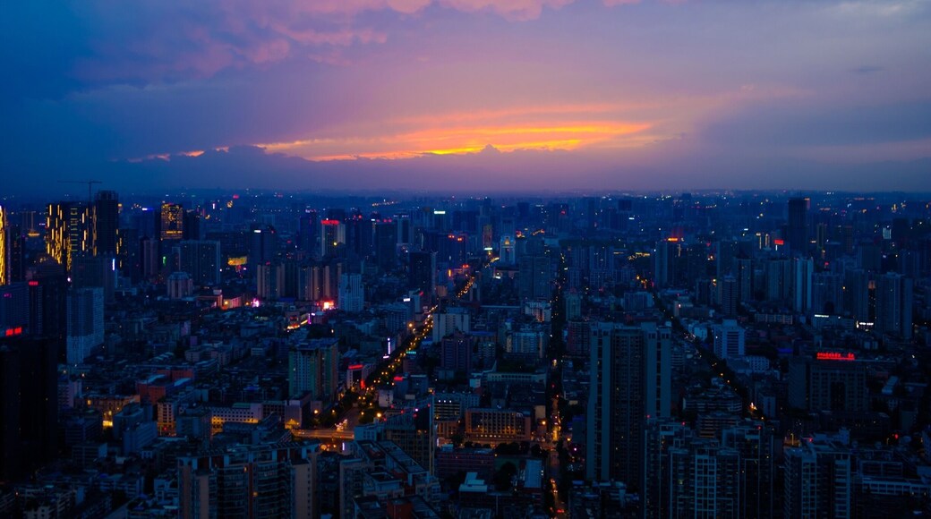 The tallest structure in Chengdu, and the best view during sunset of the city from Chengdu 339
#sunset #city #chengdu