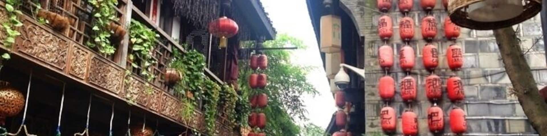 The best place to taste chengdu food... Jingli