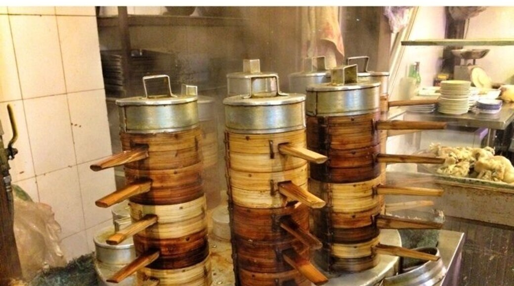 Everyone like food......lol