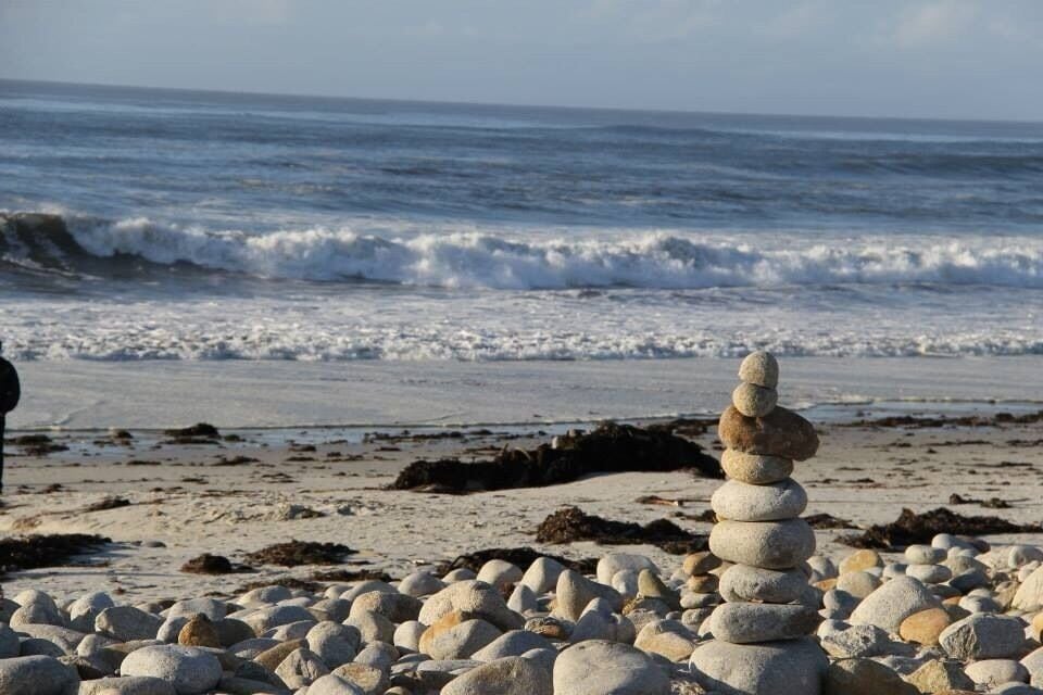 17 miles of ocean , mountains , greenery 😍 the beach is named apt .. Pebble beach ; you get to spend hours collecting pebbles and playing with them . #beach #favdestinaton #lovetravel #relax #play #waterlust