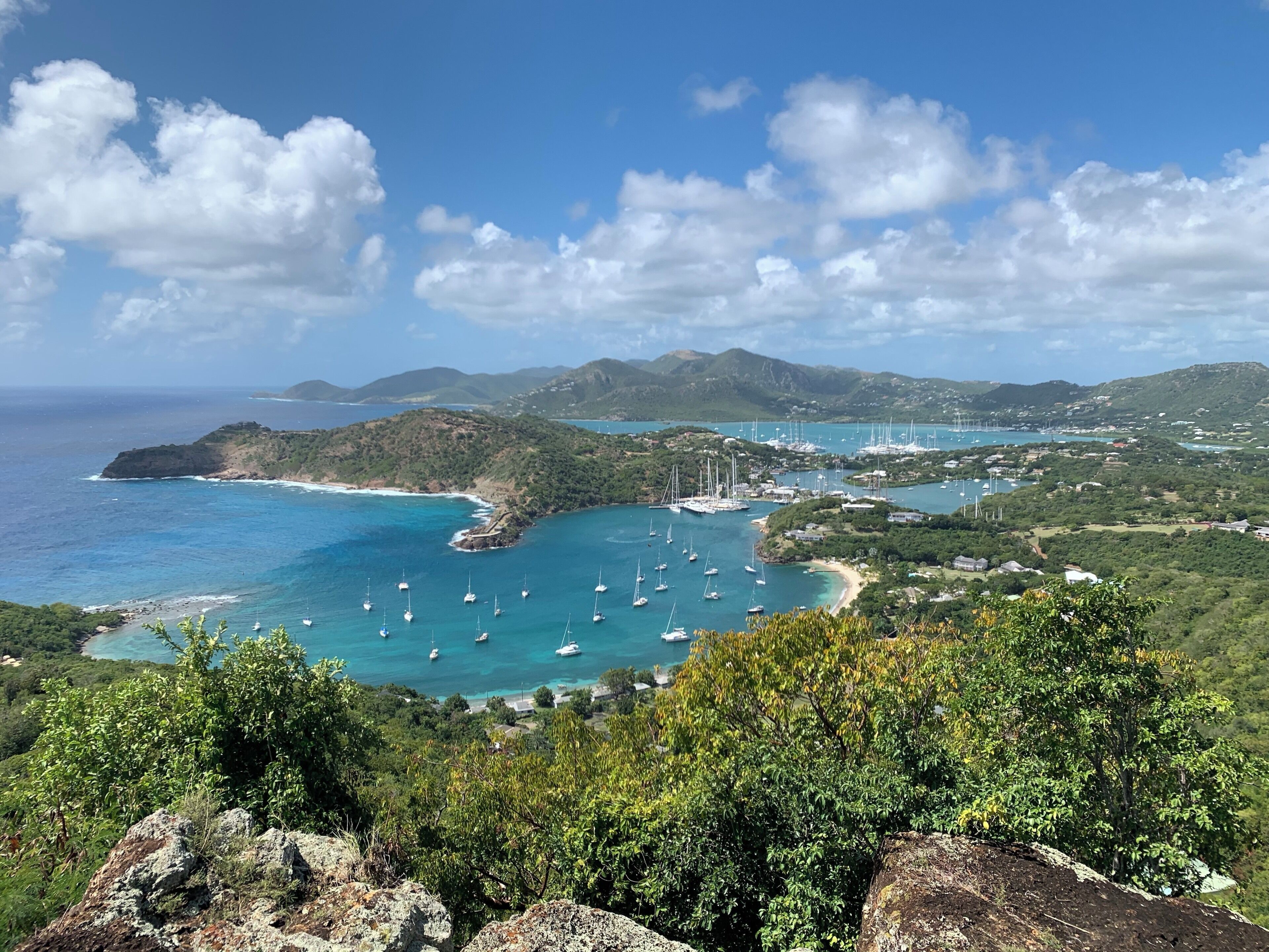 Get this view over English Harbour and Nelson’s Dockyard from Shirley Heights in Antigua - the classic postcard picture! 😍😎
My top tip is to go during the day rather than Thursday/Sunday evenings as the sunset is always crowded. Lunch here is great too! 
#antigua #englishharbour #nelsonsdockyard #lookoutview #shirleyheights