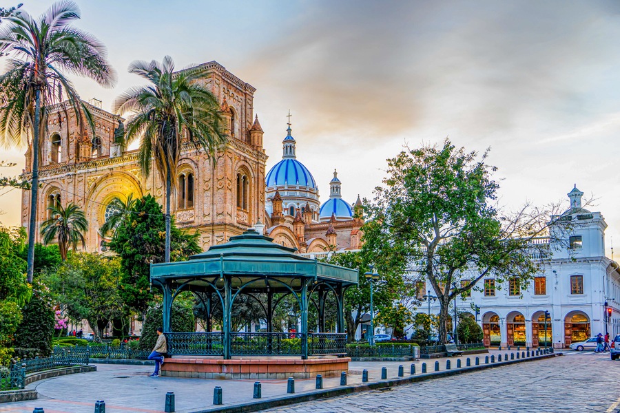 Ecuador in the city of Cuenca. The Plaza Central, in the background the new Cathedral.