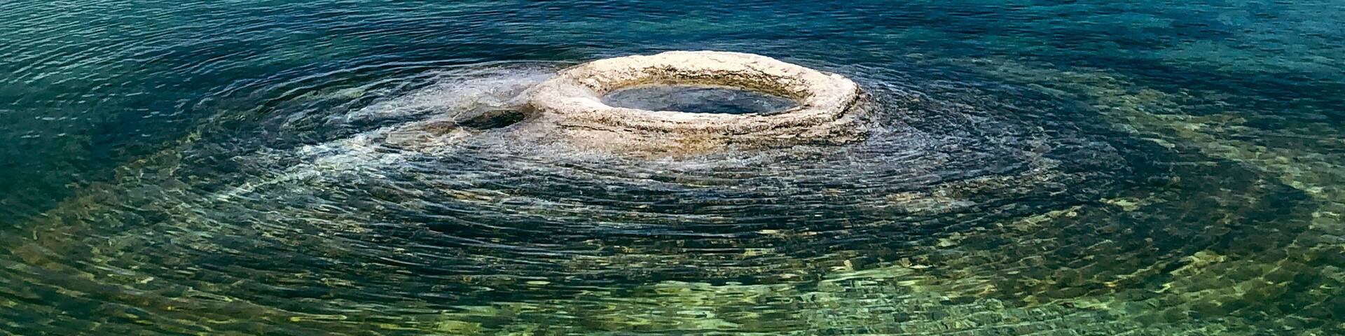 Yellowstone Lake, Yellowstone National Park, Wyoming, USA