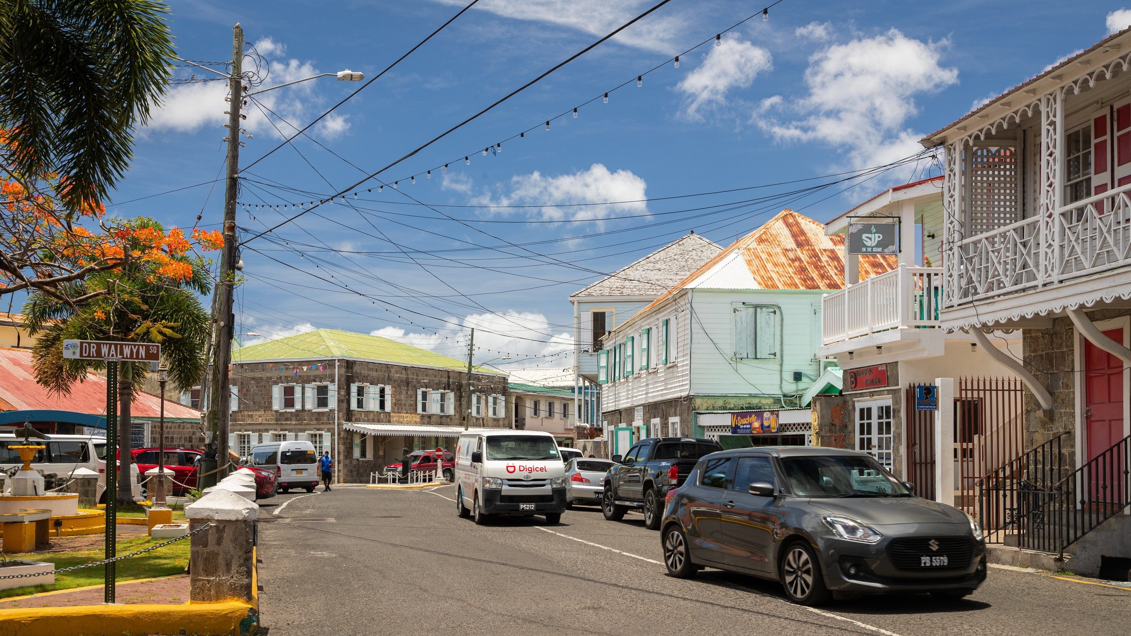 Charlestown showing a small town or village