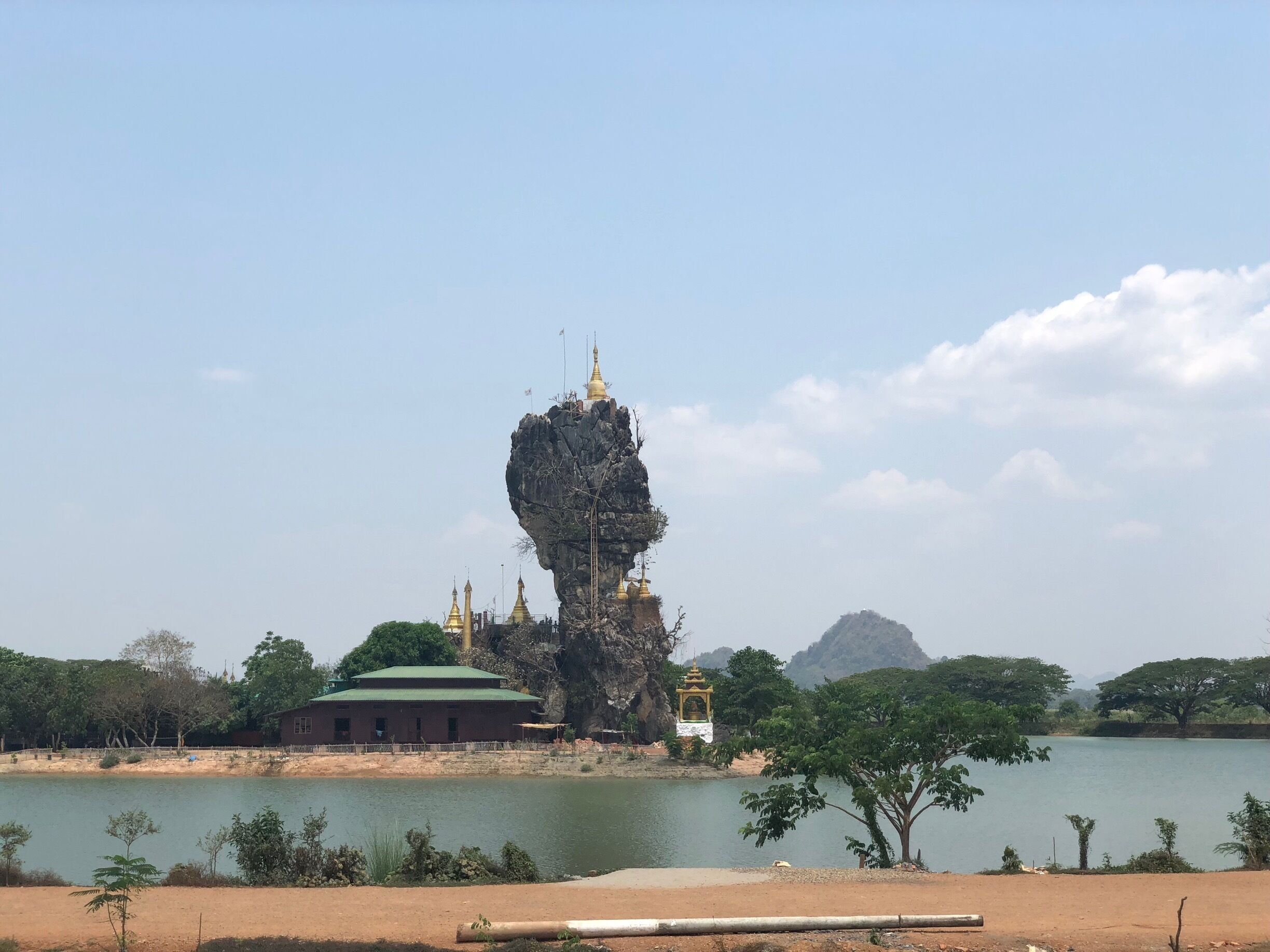 A Pagoda In Hpa An . #lifeatexpedia 