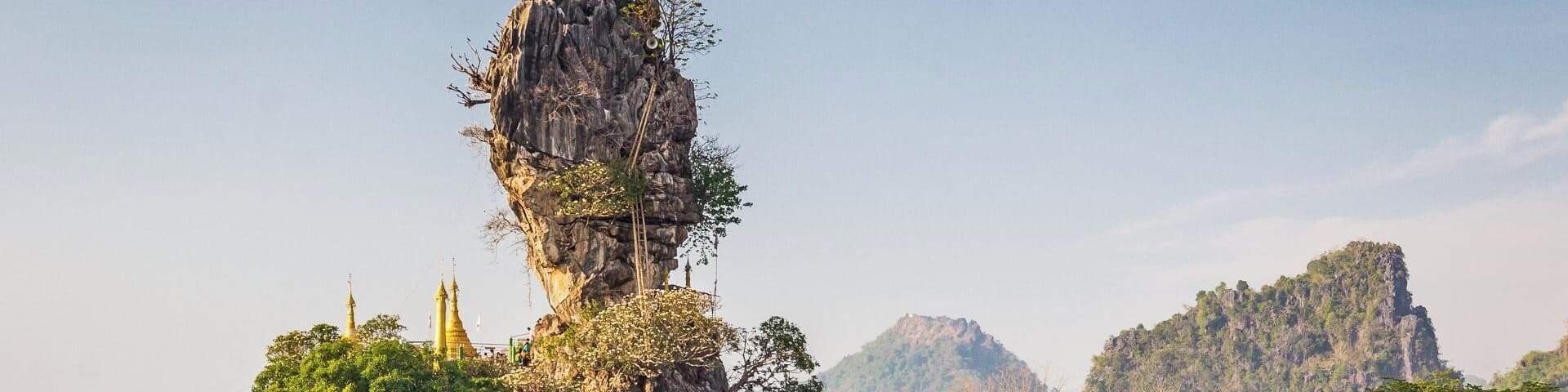 Close city Hpa-An is this mystical temle. Best time for visit is before sunset.
#myanmar #temple #architecture #hpaan #kyautkalatt