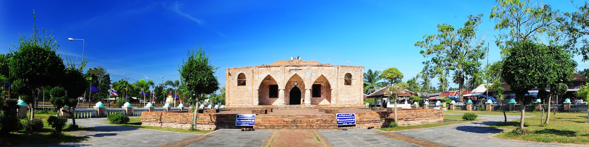 Historic Kru Se mosque which is made of bricks with round pillars. The mosque represents a unique Islamic civilization of the Kingdom of Pattani in Thailand.