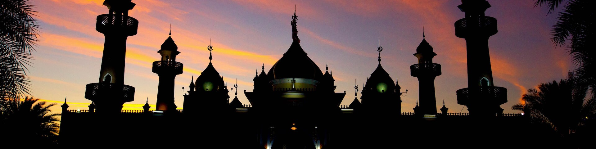 Silhouette of Pattani Central Mosque Thailand Is a religious place