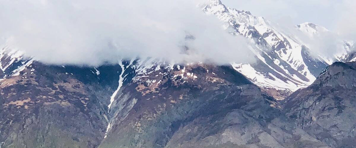 You can drive right out into the river, on gravel riverbed.