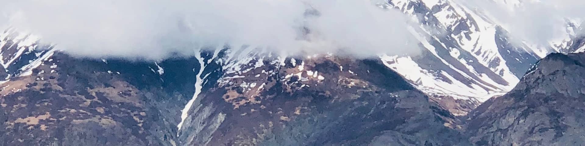 You can drive right out into the river, on gravel riverbed.