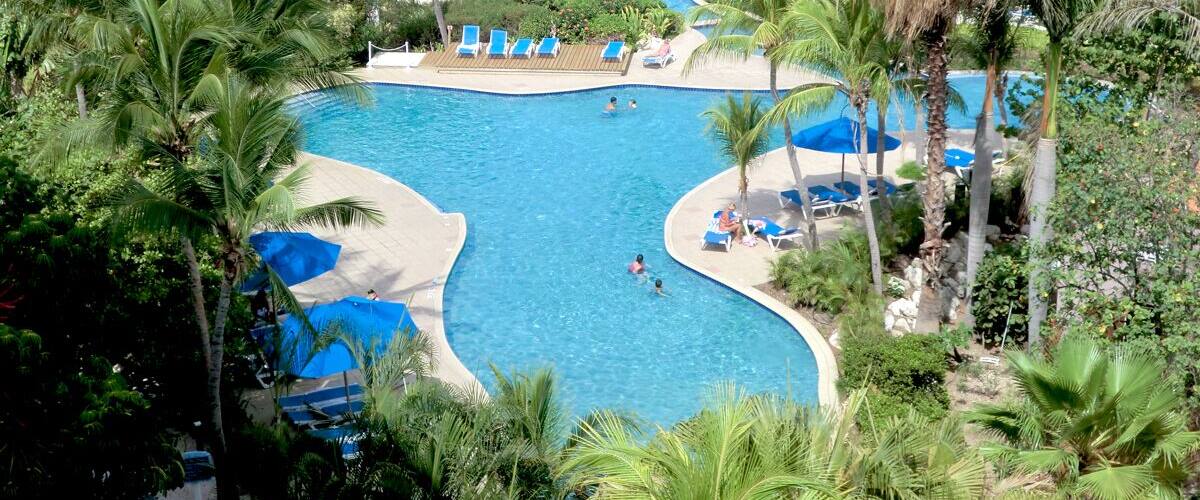 Look at this amazing photo taken from the balcony of our Hilton Hotel room in Curacao https://tinyurl.com/Curacao-Hilton . So many shades of #blue.
Look at how the hotel pool seems to flow into the beautiful blue sea. Amazing Right!
The hotel is located at Piscadera Bay Willemstad. To get from the Curaรงao International Airport also known as the Hato International Airport takes about 15 minutes.
You like that huh? Read more here: http://travelwith2ofus.com/which-is-really-better-hilton-curacao-or-hilton-barbados.php
#aquatrove #Curacao #Caribbean
