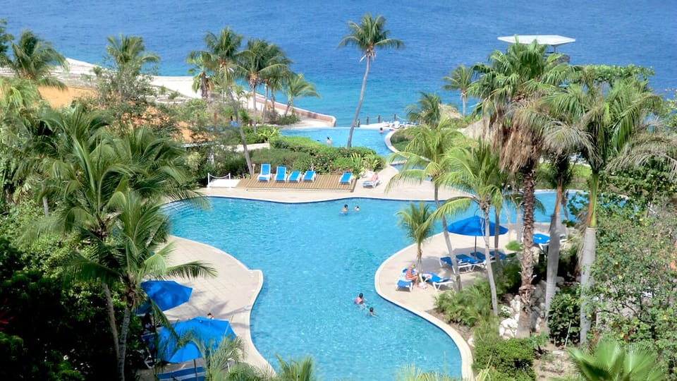 Look at this amazing photo taken from the balcony of our Hilton Hotel room in Curacao https://tinyurl.com/Curacao-Hilton . So many shades of #blue.
Look at how the hotel pool seems to flow into the beautiful blue sea. Amazing Right!
The hotel is located at Piscadera Bay Willemstad. To get from the Curaçao International Airport also known as the Hato International Airport takes about 15 minutes.
You like that huh? Read more here: http://travelwith2ofus.com/which-is-really-better-hilton-curacao-or-hilton-barbados.php
#aquatrove #Curacao #Caribbean
