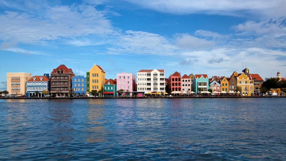 Willemstad featuring a coastal town and general coastal views