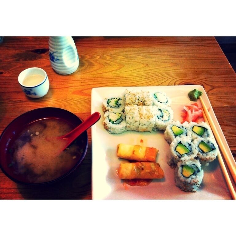 Great little sushi place I've recently discovered. The food is oh so yummy! And the prices are cheap! 