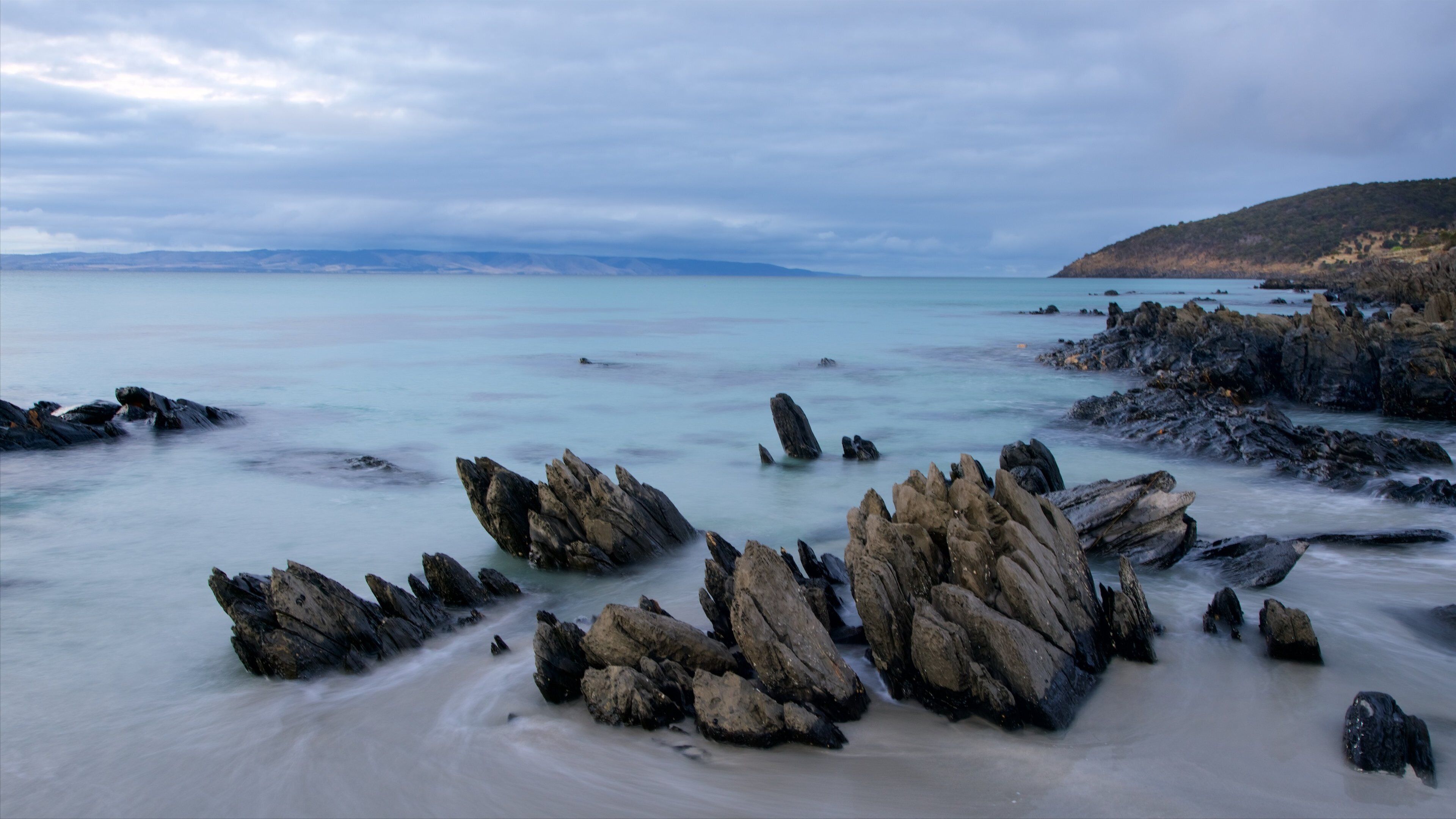 Penneshaw showing rocky coastline and general coastal views