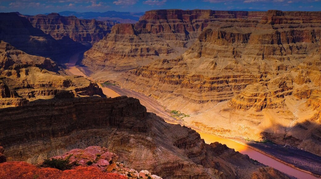 magical light over the Grand Canyon, West rim, near Guano point