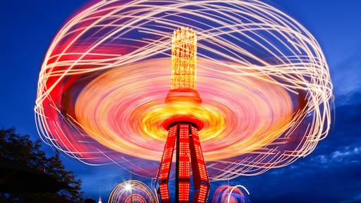 Spinning chain swing ride at Puyallup Fair, Puyallup, Washington, United States