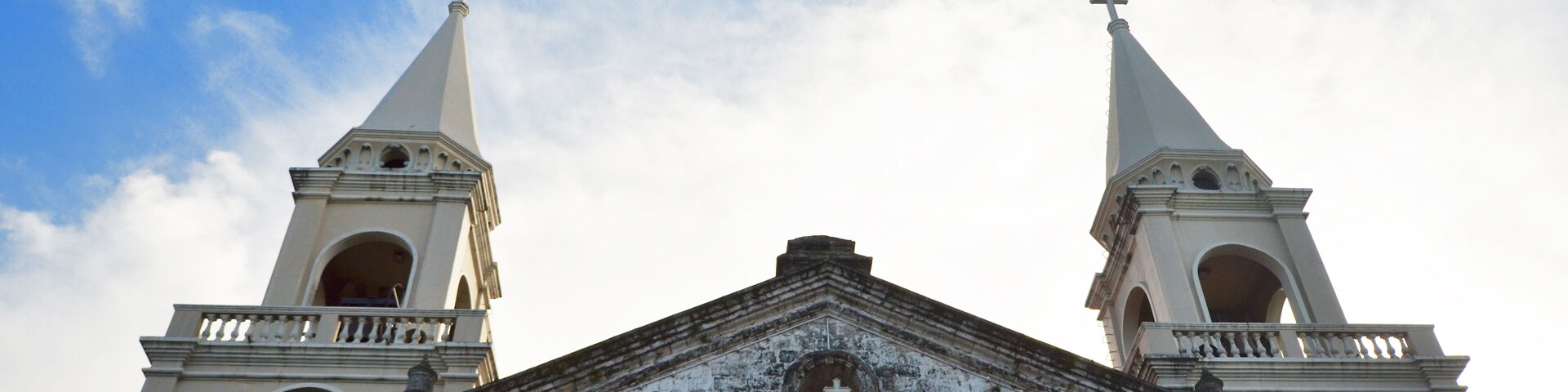 Facade of Jaro Cathedral in Iloilo, Philippines