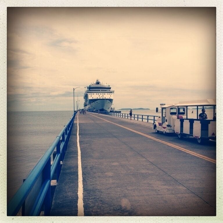 The pier in Puntarenas. 