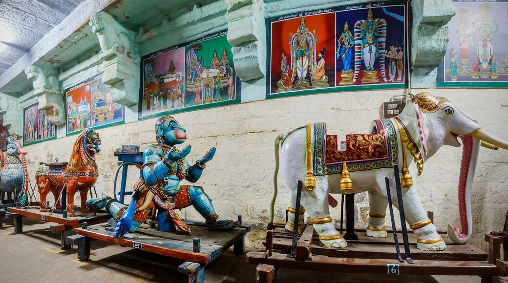 Madurai, Tamil Nadu, India: December 25, 2018: Beautiful sculptures in the Minakshi Sundareshvara Temple, Madurai, Tamilnadu, India