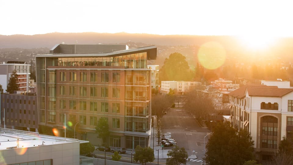 Sunset view of the buildings in the downtown skyline of Redwood City, California, USA.