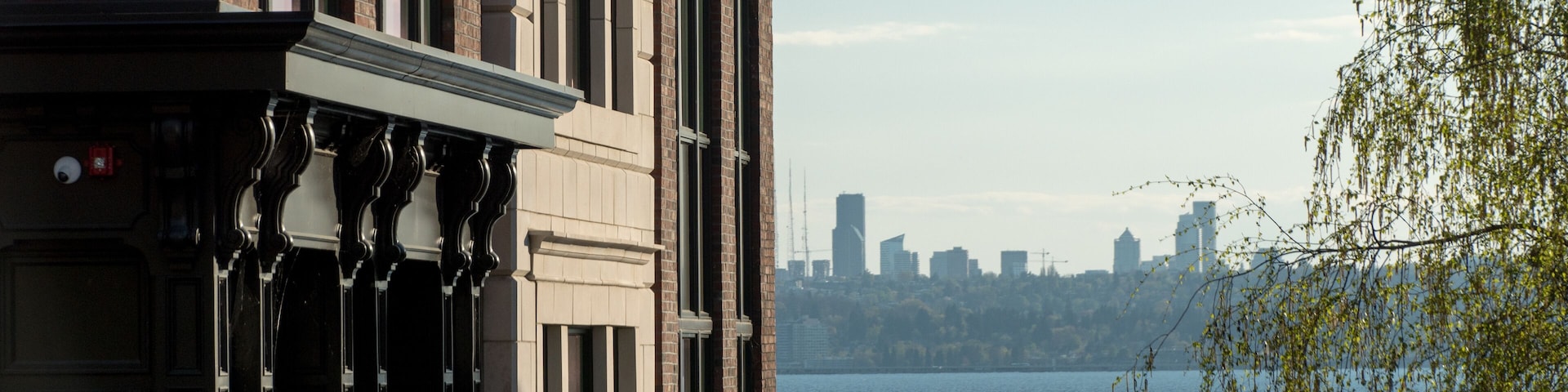 Looking at Seattle's downtown over lake Washington from Lake street