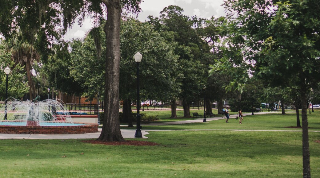 fountain in Winter Park is a city near Orlando, Florida. It’s known for its abundant outdoor spaces like leafy Central Park park avenue
