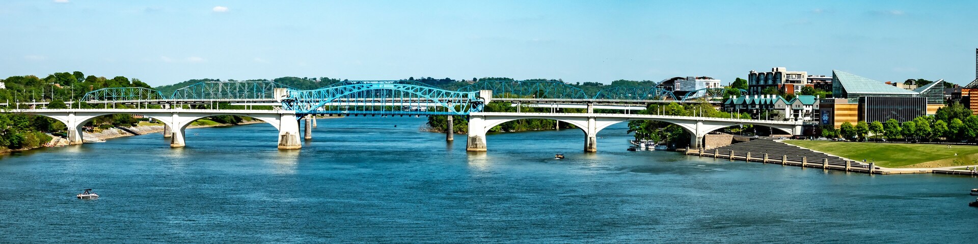 downtown chattanooga tennessee at daylight