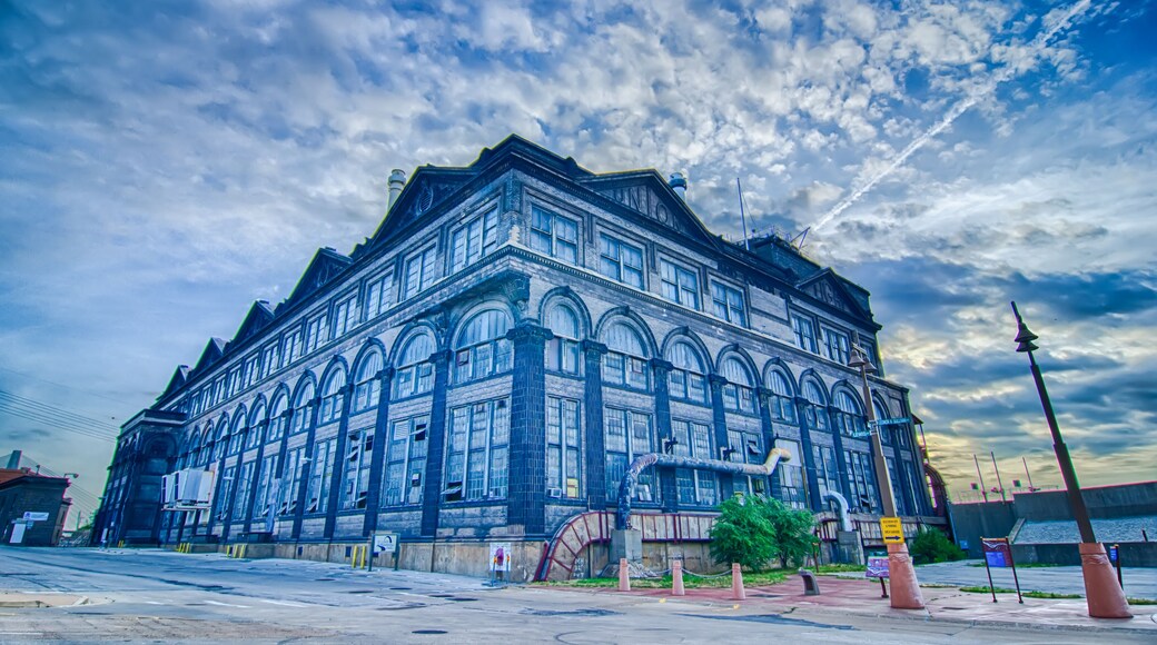 early morning Cityscape of St. Louis skyline in Missouri state