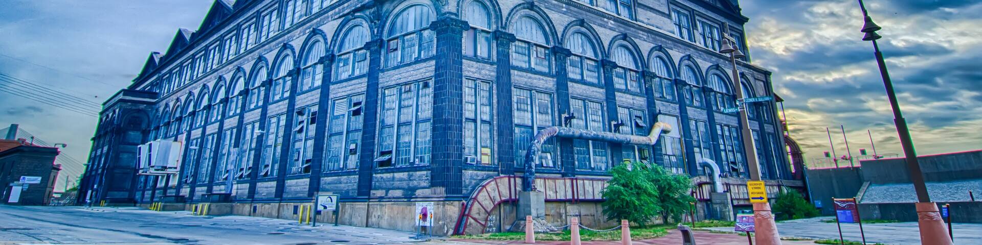 early morning Cityscape of St. Louis skyline in Missouri state