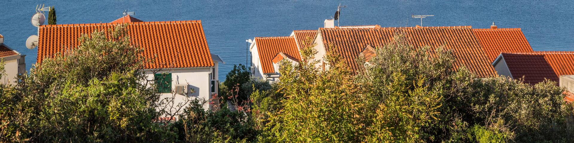 Morgenstimmung auf der kleinen Insel Krapanj bei Sibenik, Dalmatien, Kroatien