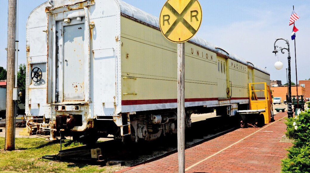 Mini Takes the States 2014 Road Rally Memphis to St.Louis Leg:
Moark Regional Railroad Museum
HOURS: Saturdays 1 p.m. - 4 p.m.
It was not open when I stopped by but there are a few rail cars and a locomotive outside.
#MTTS2014 #minitakesthestates #go11
#train