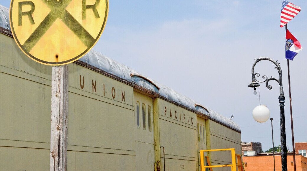 Mini Takes the States 2014 Road Rally Memphis to St.Louis Leg:
All Aboard !
Moark Regional Railroad Museum
HOURS: Saturdays 1 p.m. - 4 p.m.
It was not open when I stopped by but there are a few rail cars and stuff outside that make it a cool spot for a little photo shoot.
#MTTS2014 #minitakesthestates #go11
#train