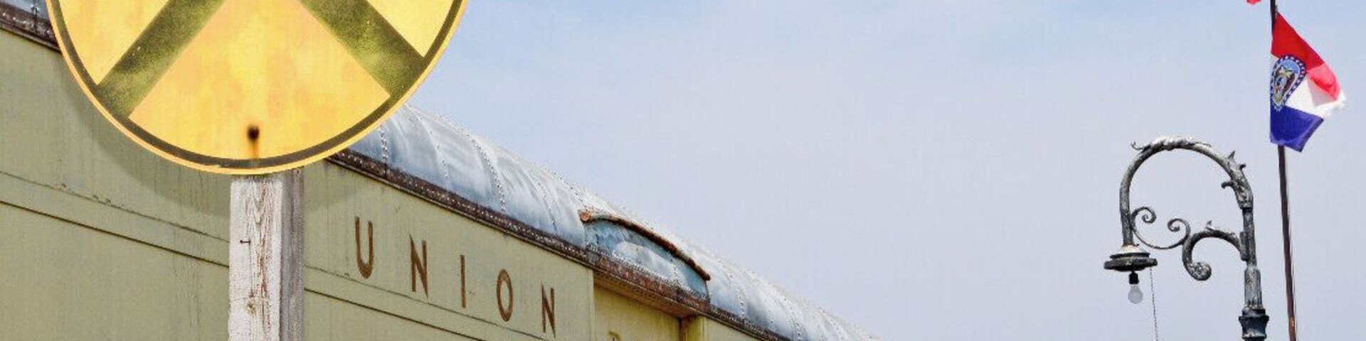 Mini Takes the States 2014 Road Rally Memphis to St.Louis Leg:
All Aboard !
Moark Regional Railroad Museum
HOURS: Saturdays 1 p.m. - 4 p.m.
It was not open when I stopped by but there are a few rail cars and stuff outside that make it a cool spot for a little photo shoot.
#MTTS2014 #minitakesthestates #go11
#train