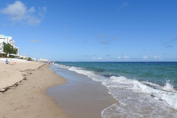 Pompano Beach is a Florida city just north of Fort Lauderdale. It’s known for its beaches, marinas and offshore coral reef, plus numerous wrecks and other dive sites.
#BeachTips
#LikeALocal