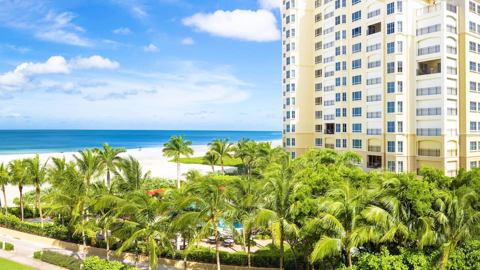 Marco Island beach resorts in southern Florida. Family destination for vacations and beach holidays.