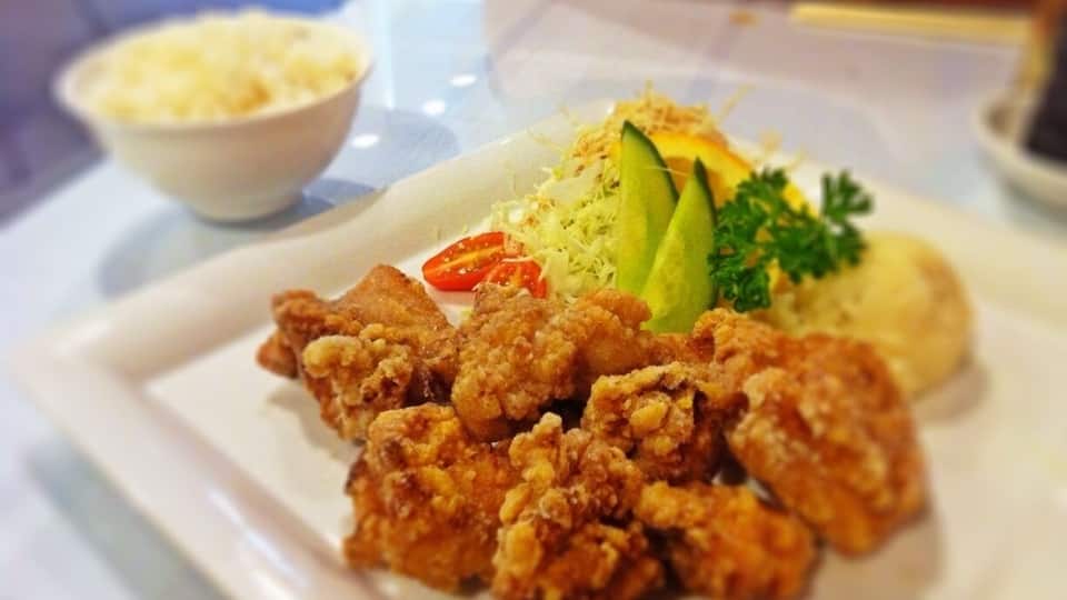 Japanese style fried chicken. Karaage was crunchy outside and moist inside. Finely chopped cabbage salad with miso dressing was a refreshing compliment to the fried chicken. This place is a family owned and just opened a month ago near my house. A great addition in my neighborhood.