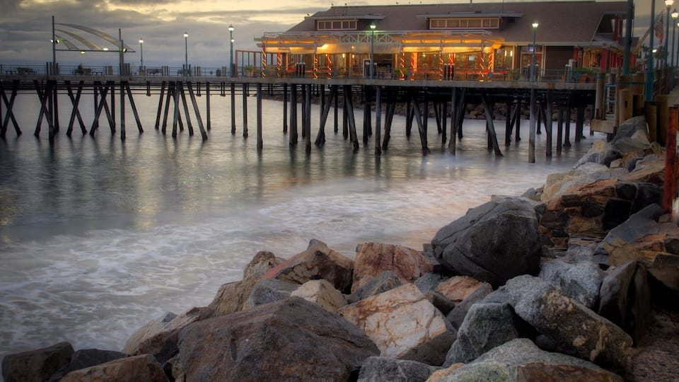 This was a first time visit for me. I liked the pier quite a bit because it has a much more laid back vibe. Not nearly as as busyother beaches in the area.