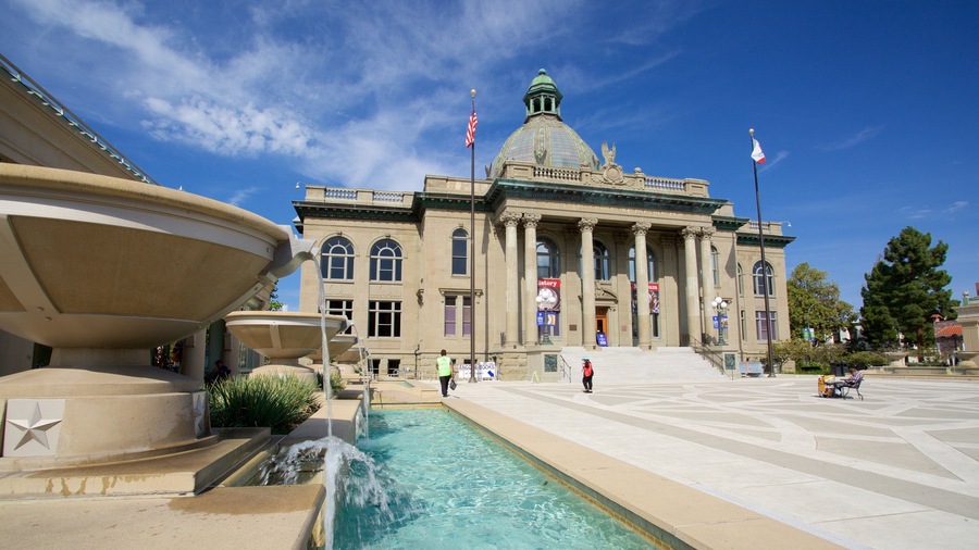 Redwood City featuring heritage architecture, a fountain and an administrative building