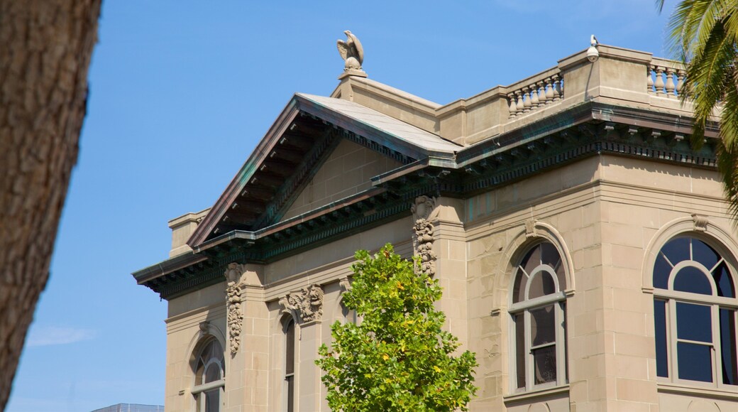 Redwood City which includes heritage elements