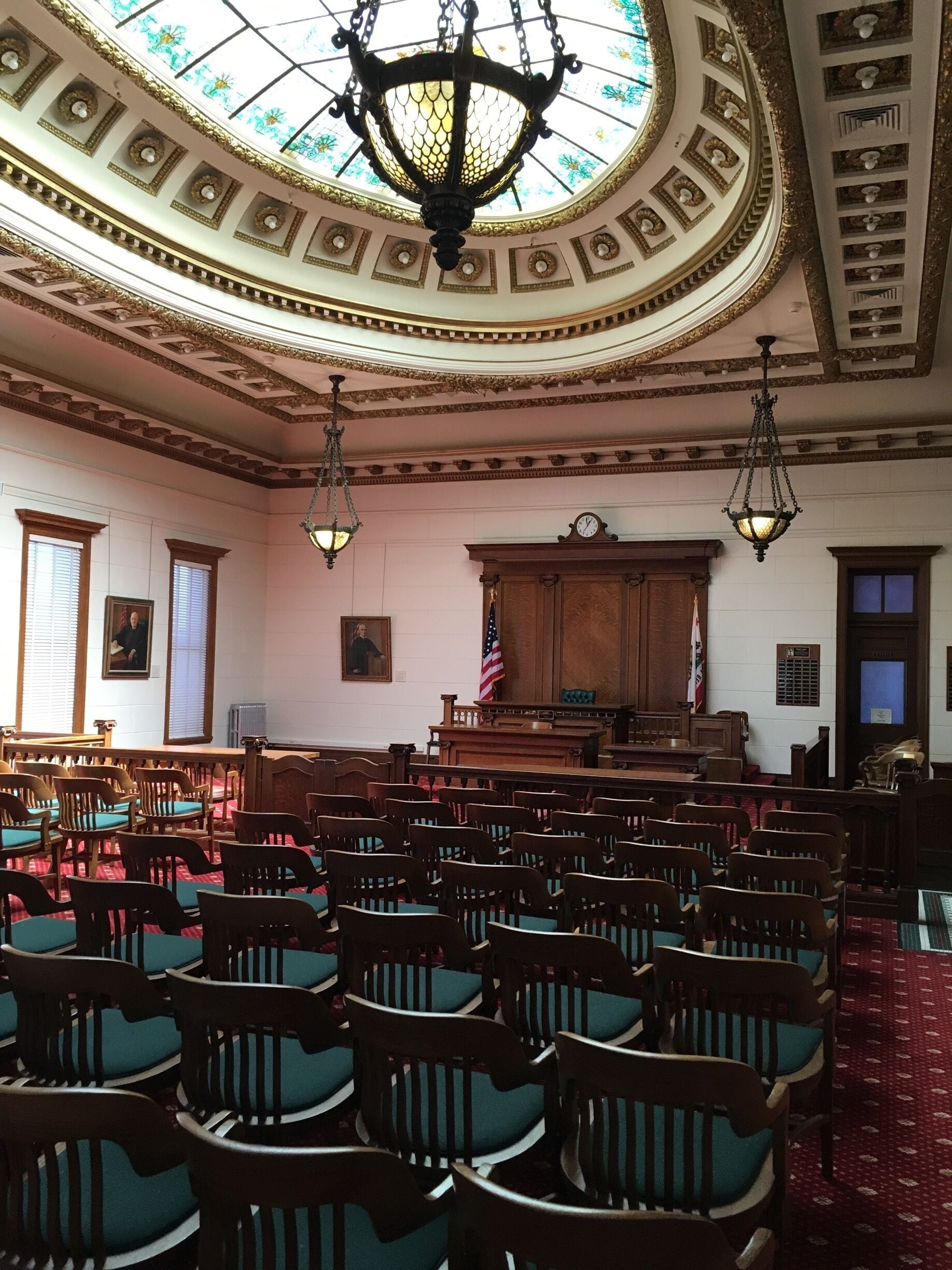 The old courtroom is still used for special occasions. Gorgeous building and the exhibition is really worth to be visited. 
