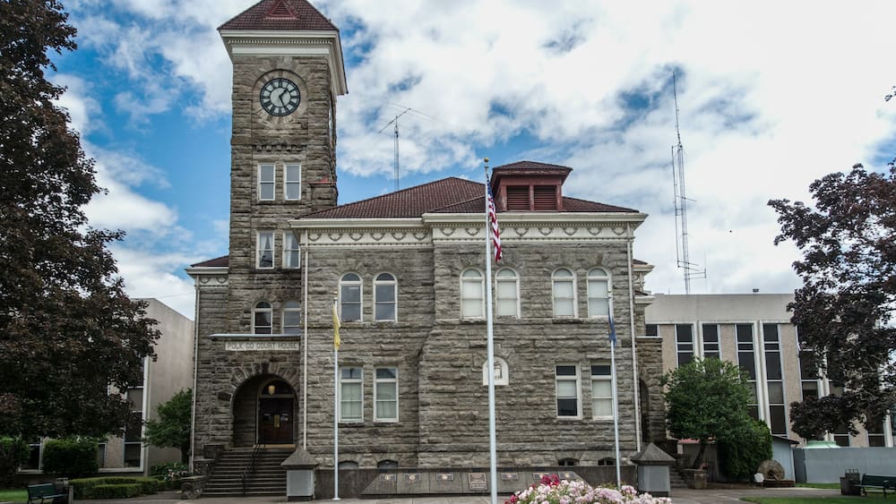 The Polk County Courthouse in Dallas, Oregon