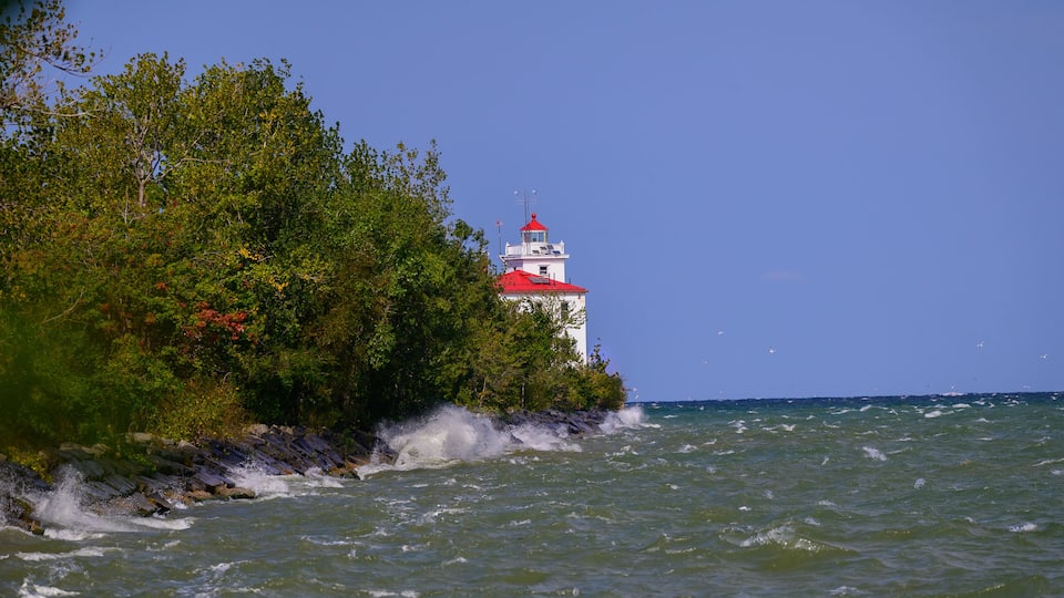 Fairport Harbor West Breakwater Lighthouse on Lake Erie, near Painesville, Ohio.