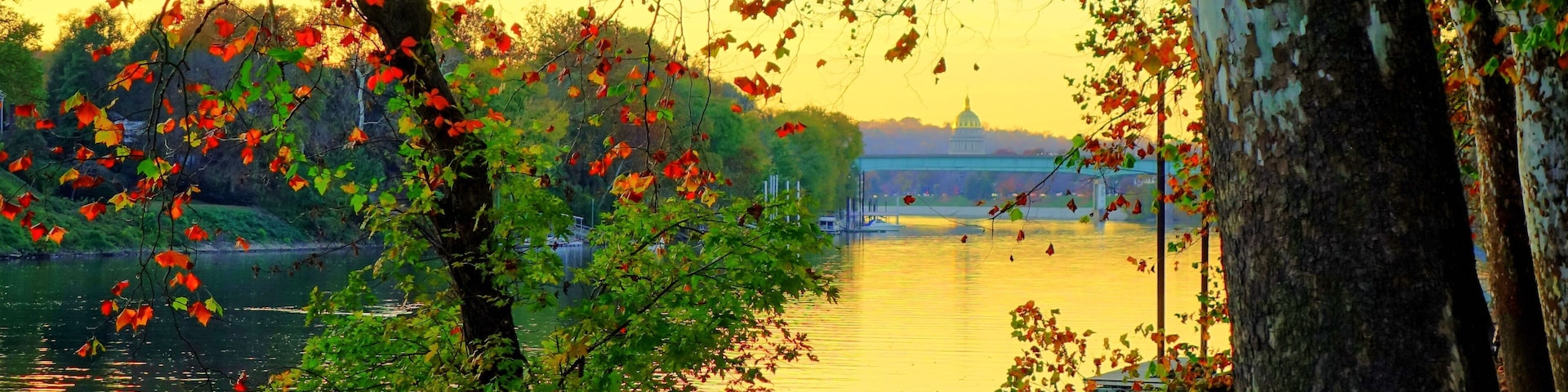Kanawha River, Charleston WV in the fall. Shot in Daniel Boone Park.