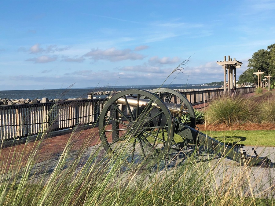 If you want a peaceful beautiful setting surrounded by history then this is your place! We come here as often as we can!
#historicplaces #southerncharm #bythebay #baytowns #travel