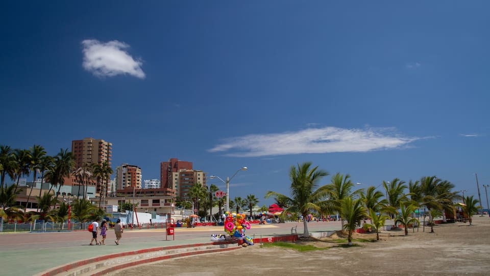 Malecón Playa el Murciélago en Manta