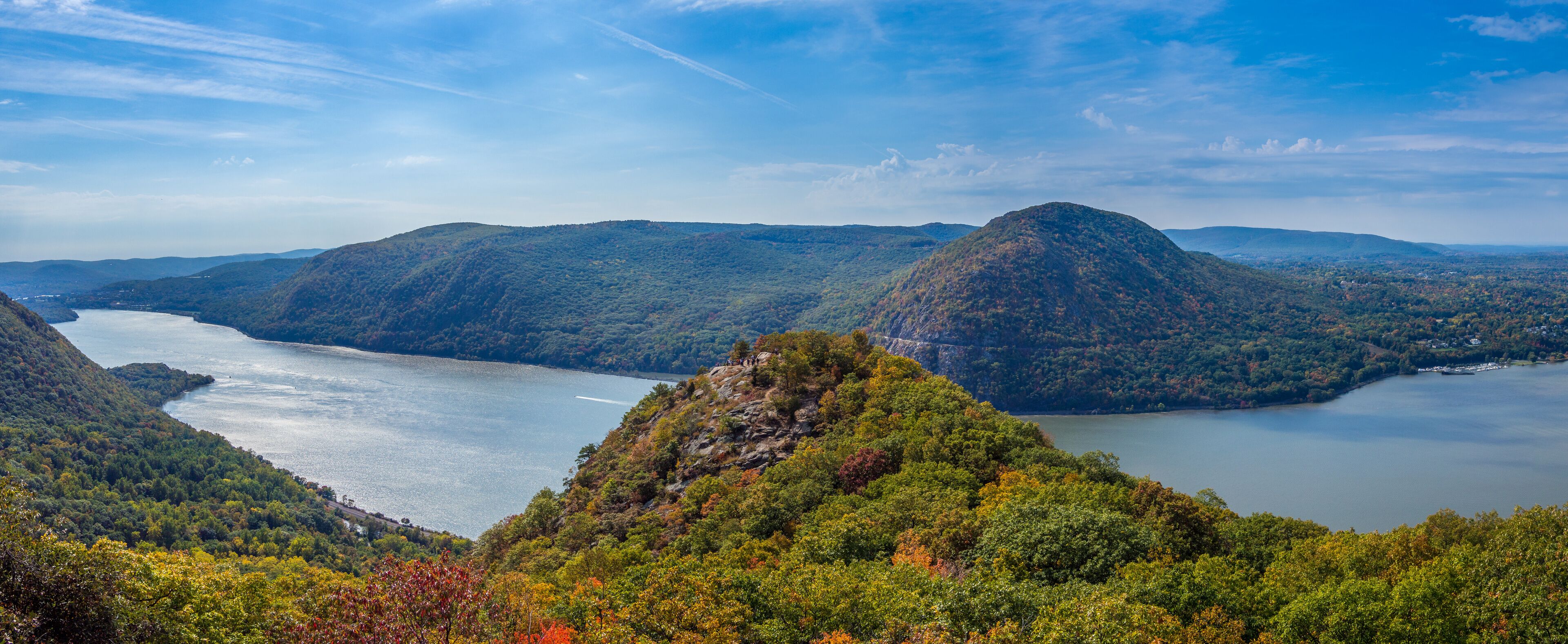 Panoramic view from Breakneck Ridge